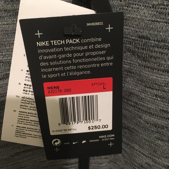 Nike Tech Knit Bomber Jacket 832178-060 - Picture 4 of 4